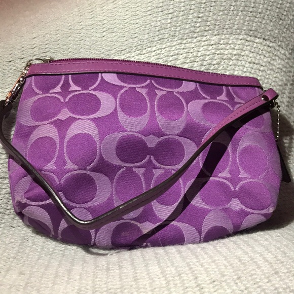 Coach clutch - Picture 2 of 3